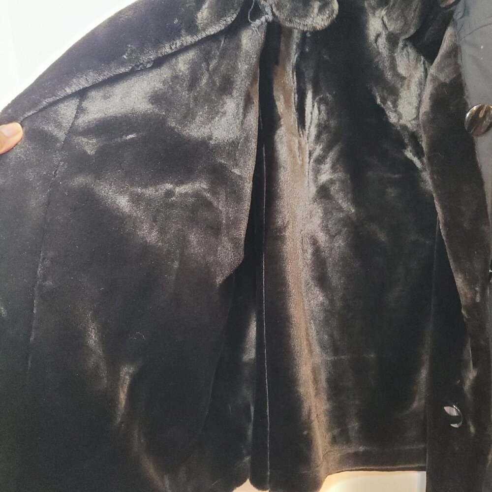 Gallery Womens Coat With Black Faux Fur Lining & Trim - Picture 5 of 11